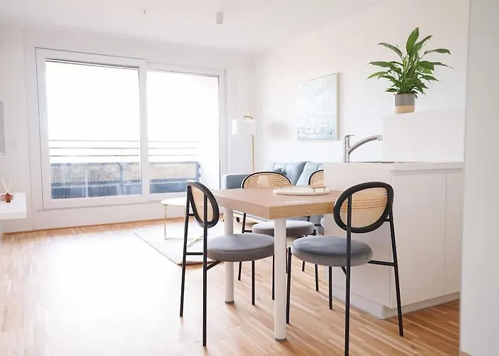 Bright & Wonderful Apartment At Oberlaa Therme